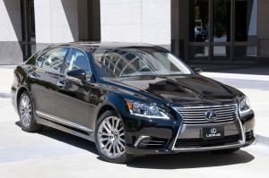 Lexus LS460 2013 года